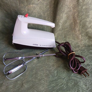 Sunbeam Mixmaster Hand Mixer Vintage Ivory Brown 3 Speed